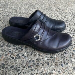 Clarks Collection Soft Cushion Slip On Sandals Women 8 Navy Leather Casual